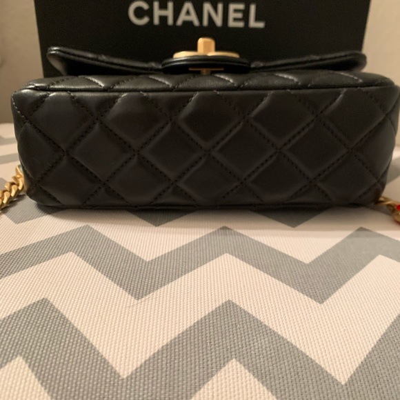 (SOLD)AUTHENTIC CHANEL MINI - Picture 7 of 8